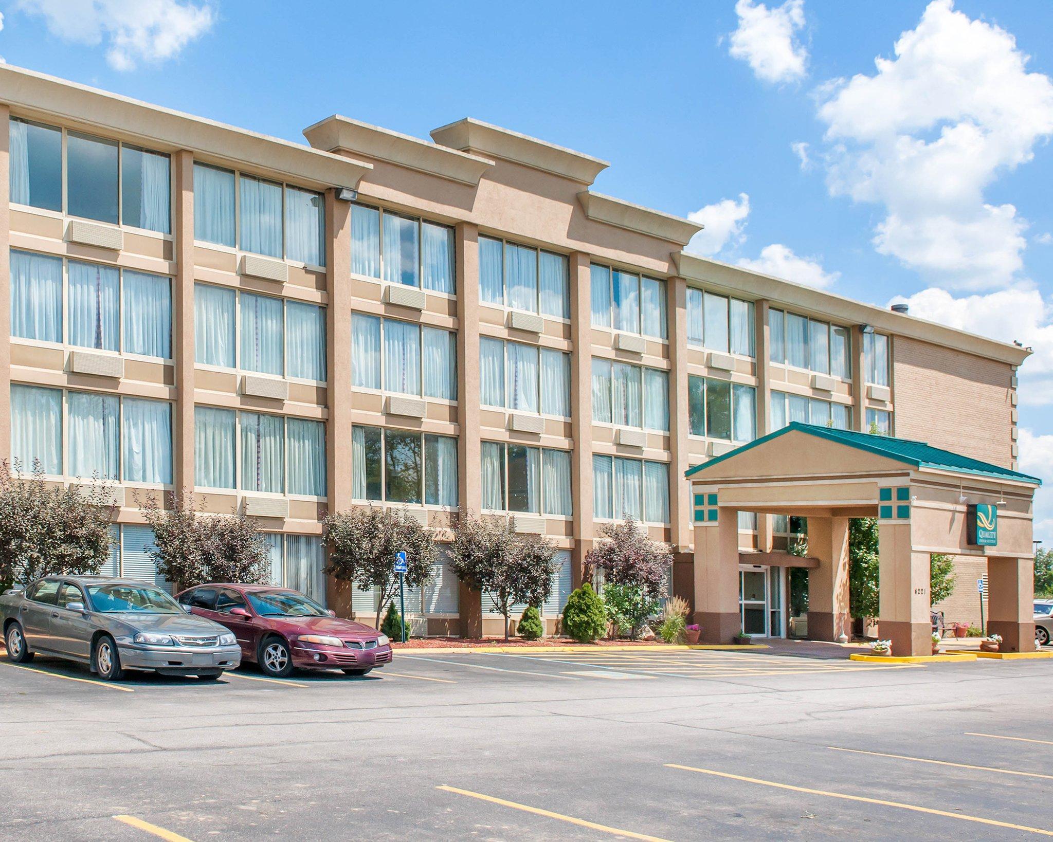 Quality Inn & Suites Lafayette I-65 Buitenkant foto