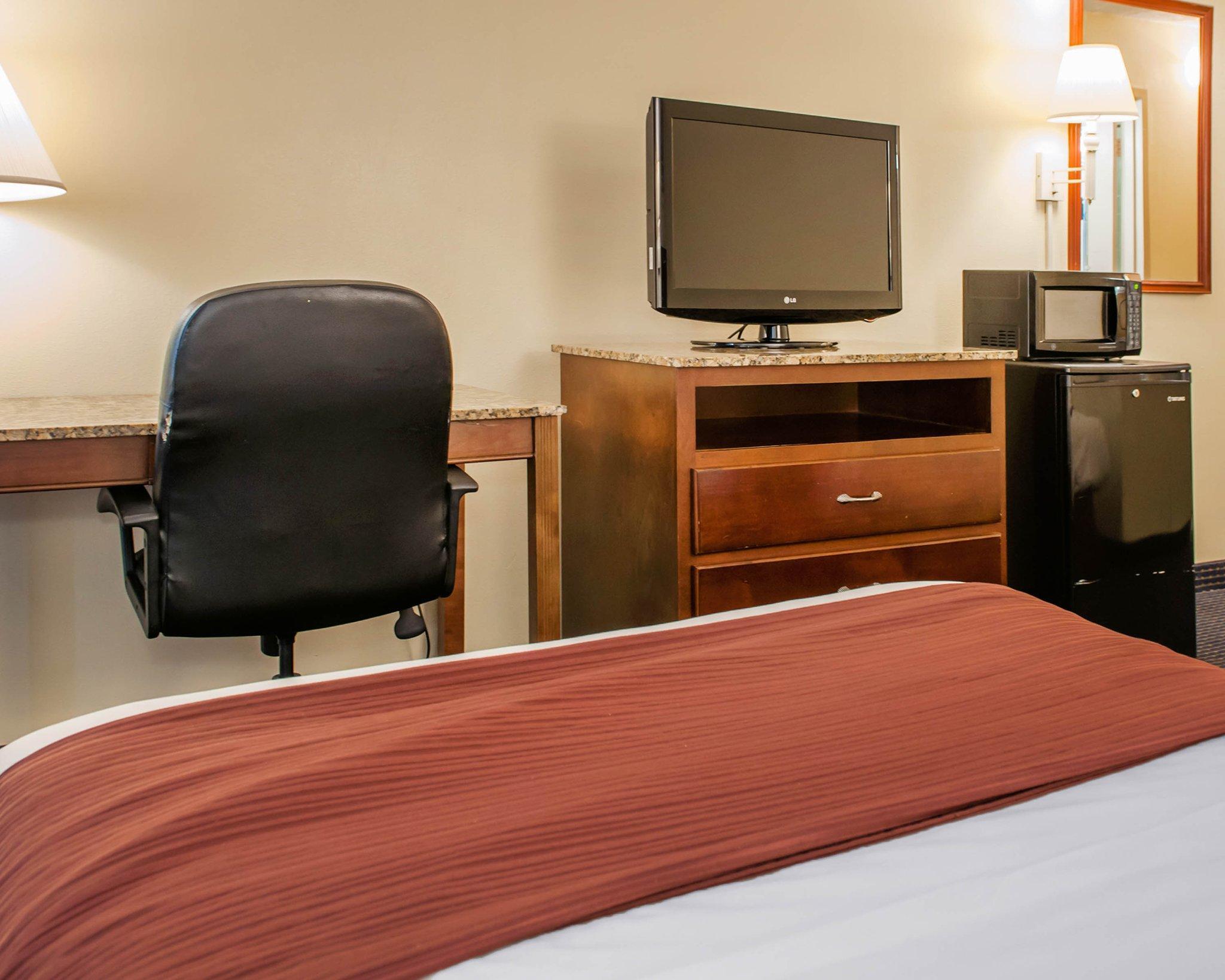 Quality Inn & Suites Lafayette I-65 Buitenkant foto