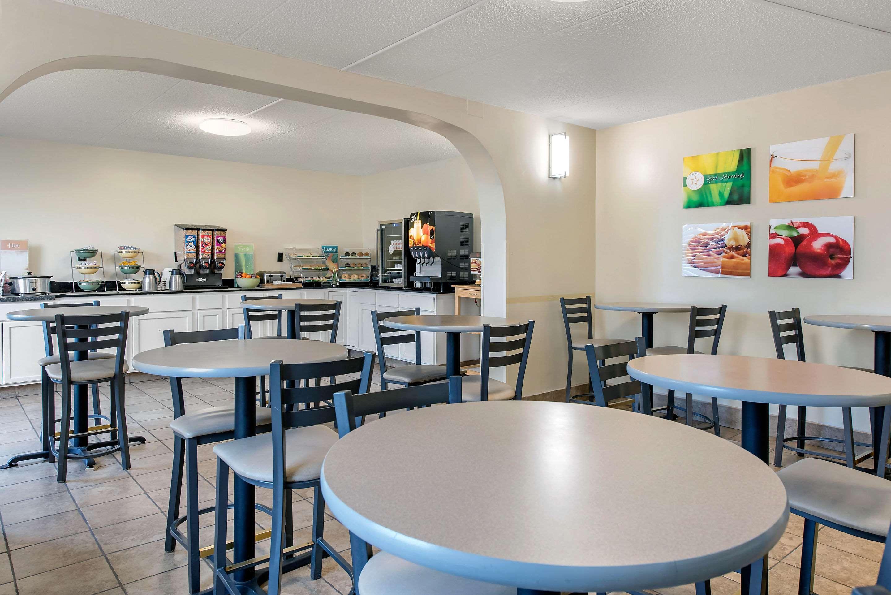 Quality Inn & Suites Lafayette I-65 Buitenkant foto
