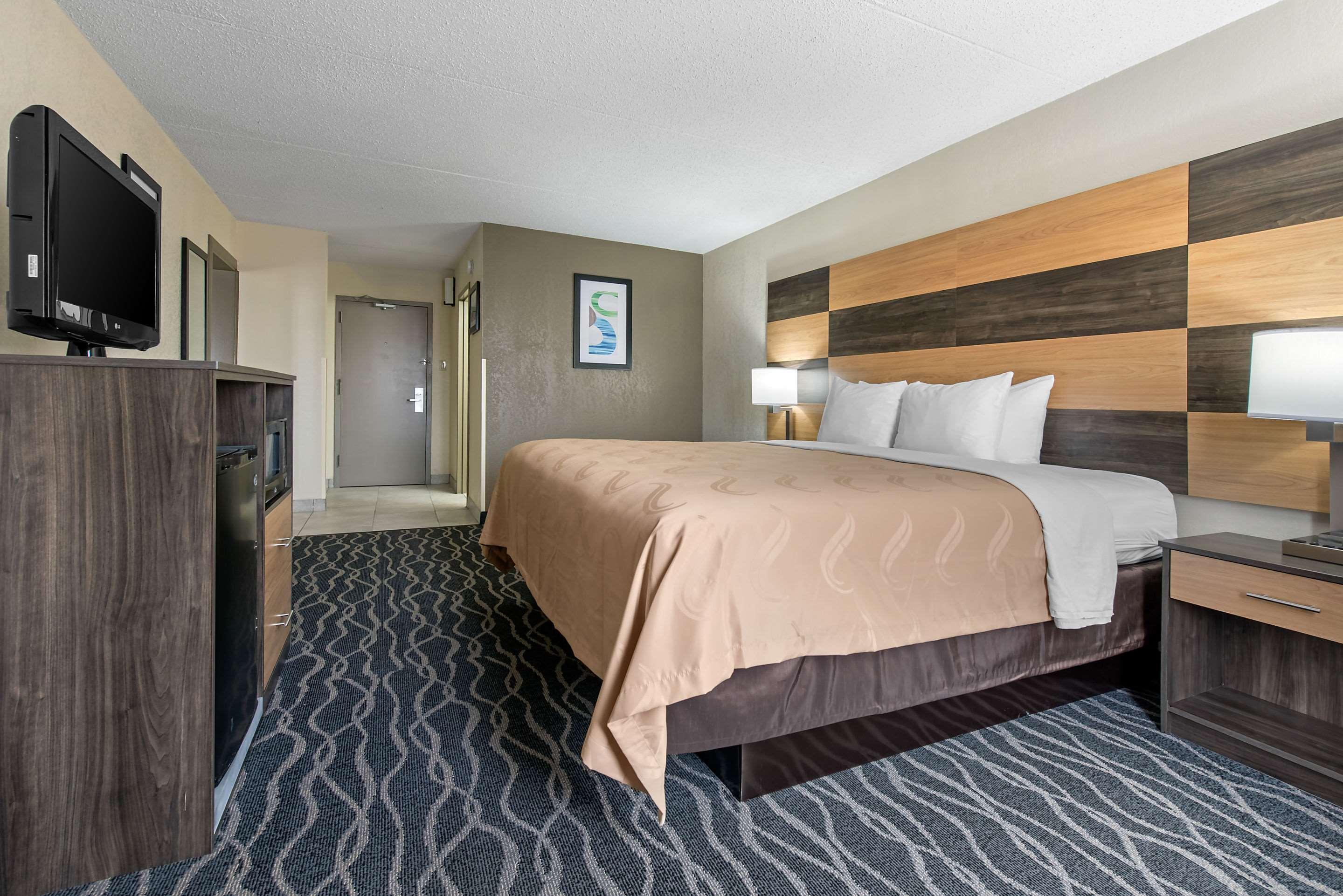 Quality Inn & Suites Lafayette I-65 Buitenkant foto
