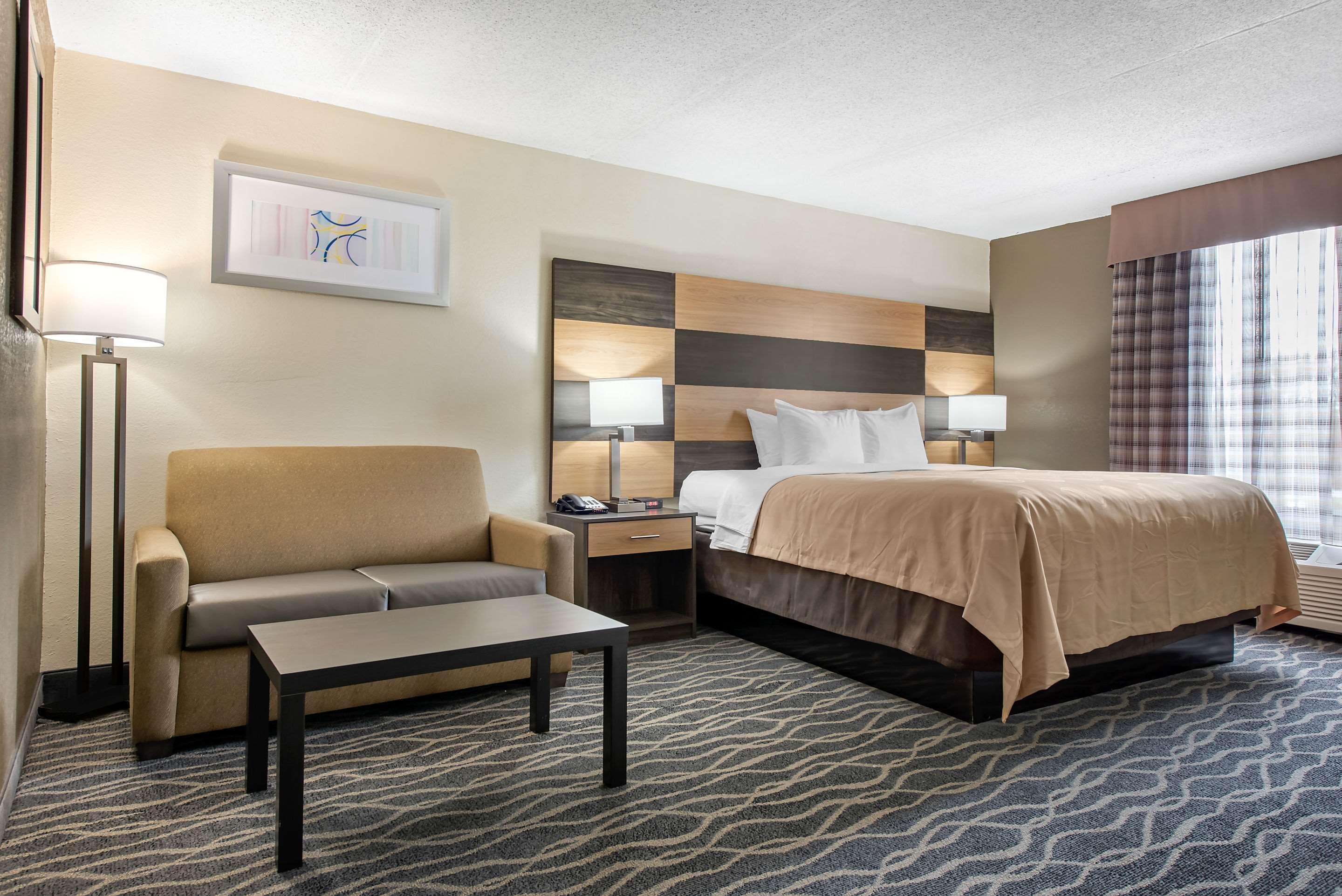 Quality Inn & Suites Lafayette I-65 Buitenkant foto